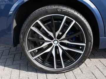 X5 xDrive 40d M-Sport PANO AHK HUD 360° LASER