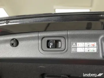C 200 Avantgarde LED/ Kamera/ Anhängevorrichtung