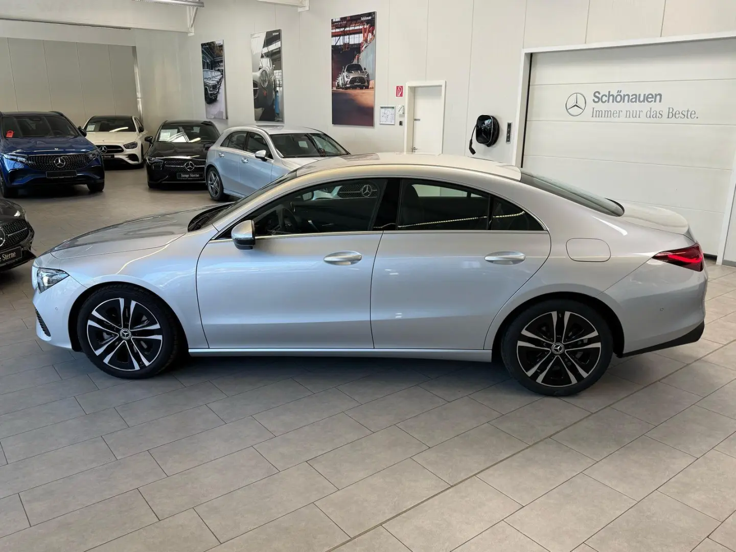 CLA 180 Progressive KAMERA+AHK+TOTW+LED+CARPLAY