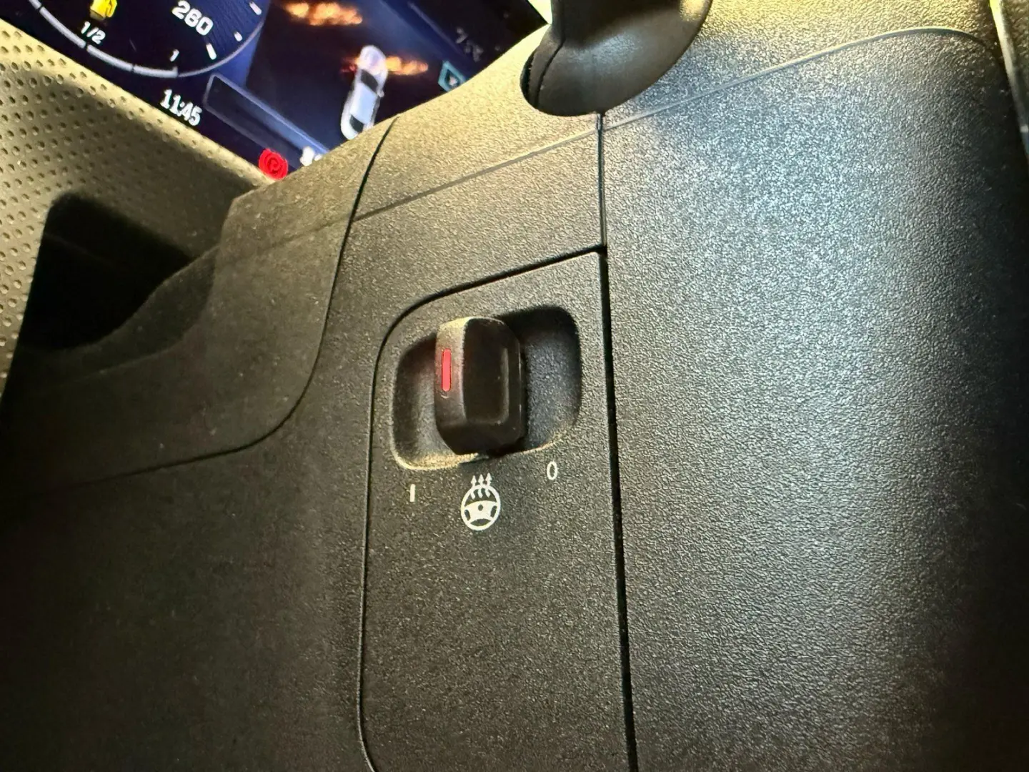 CLA 180 Progressive KAMERA+AHK+TOTW+LED+CARPLAY