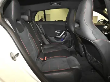 CLA 250 e SB AMG Line Night LED Kamera