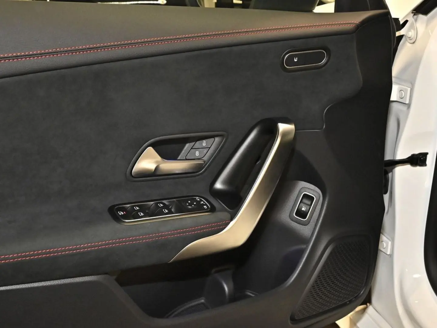 CLA 250 e SB AMG Line Night LED Kamera