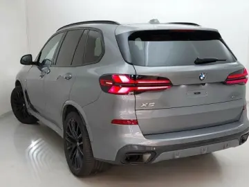 X5 xDrive30d M Sport Standh H&K ACC HuD AHKPanor