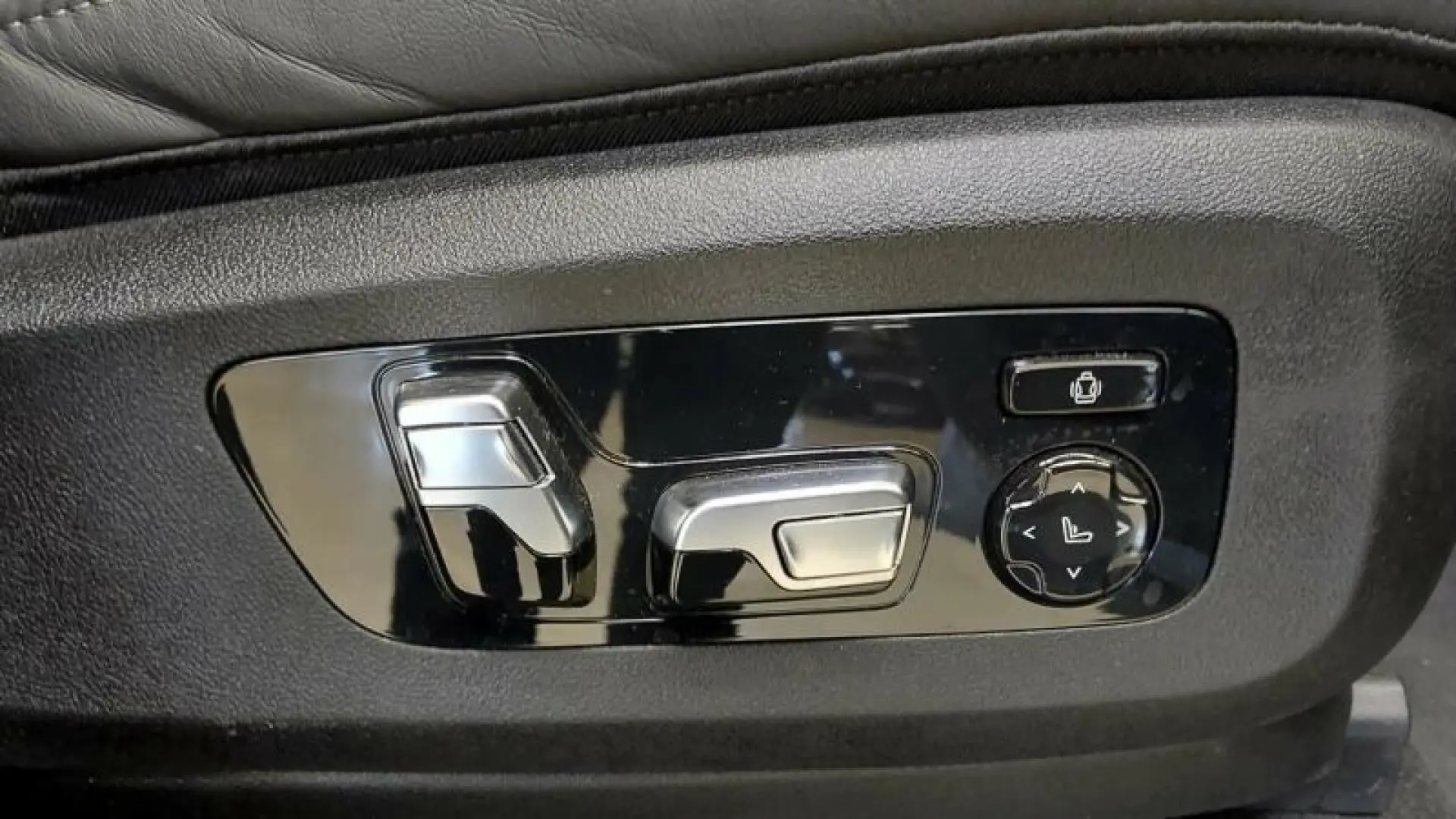 X5 xDrive30d M Sport Standh H&K ACC HuD AHKPanor