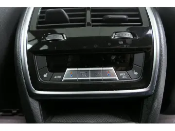 X5 xDrive 30d M Sport Pro STANDHZG+PANO+AHK+MEM