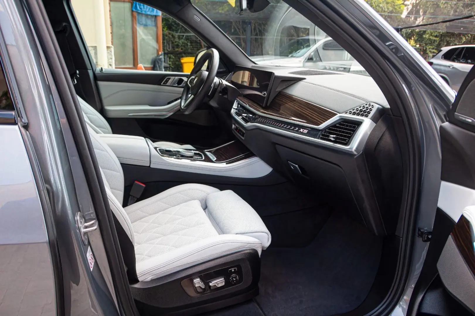 X5 30d M SPORT.LUFTF.SOFTCL.PANO.AHK.360.2 STÜCK