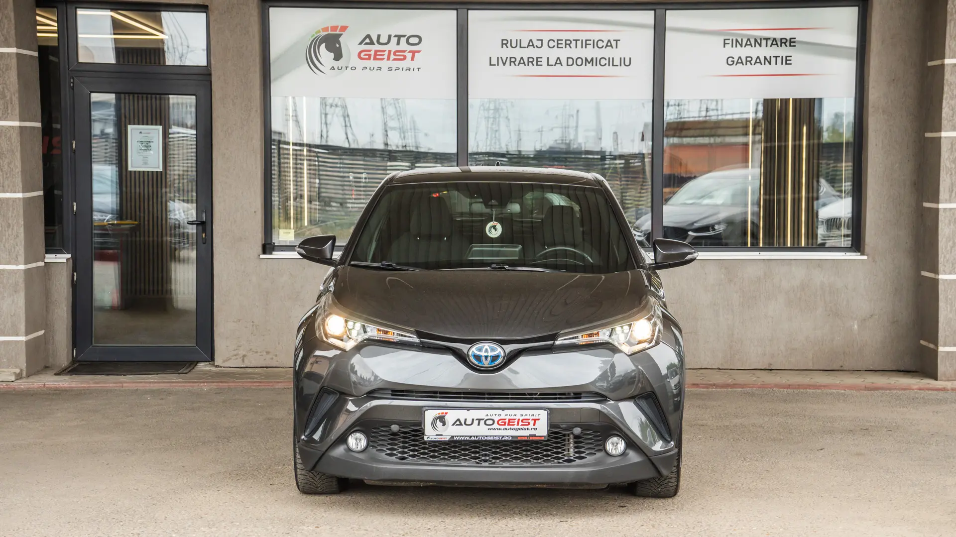 TOYOTA C-HR 1.8 HYBRID 2WD