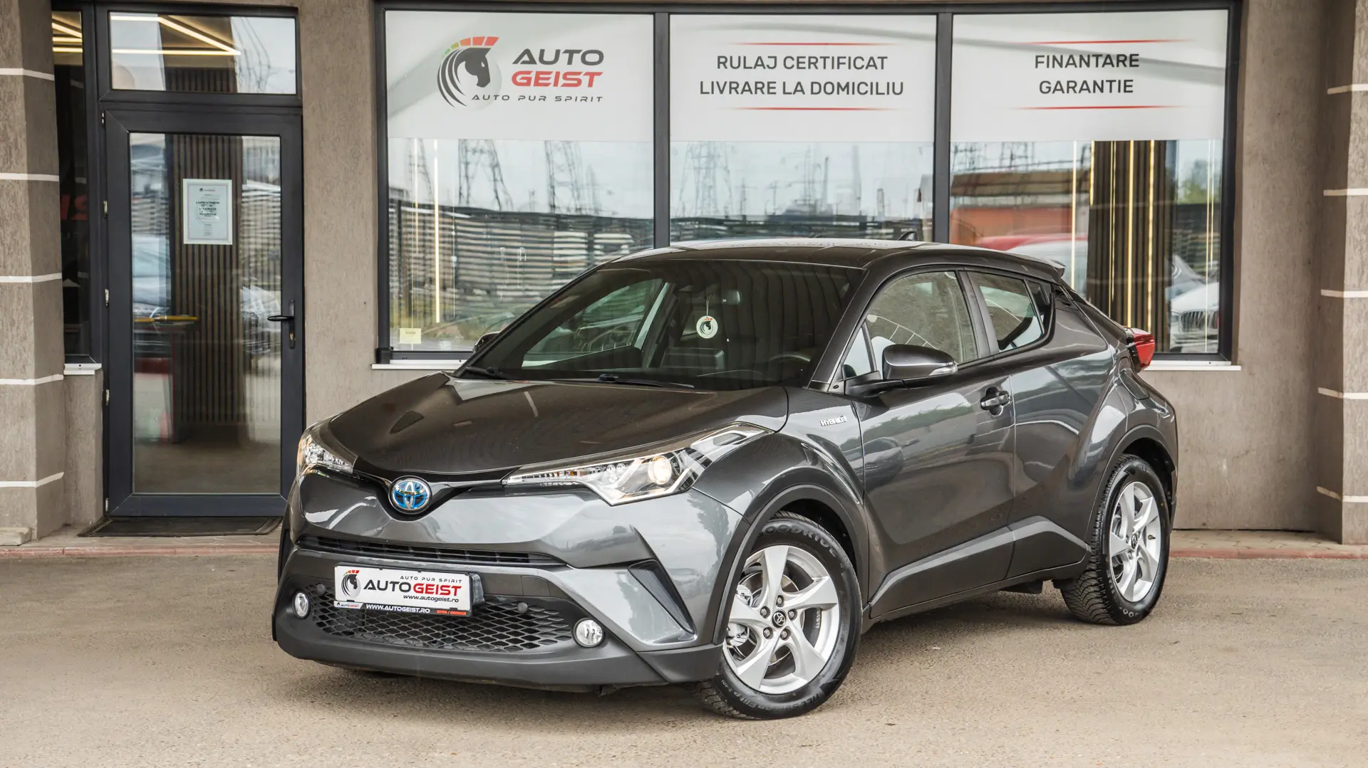 TOYOTA C-HR 1.8 HYBRID 2WD