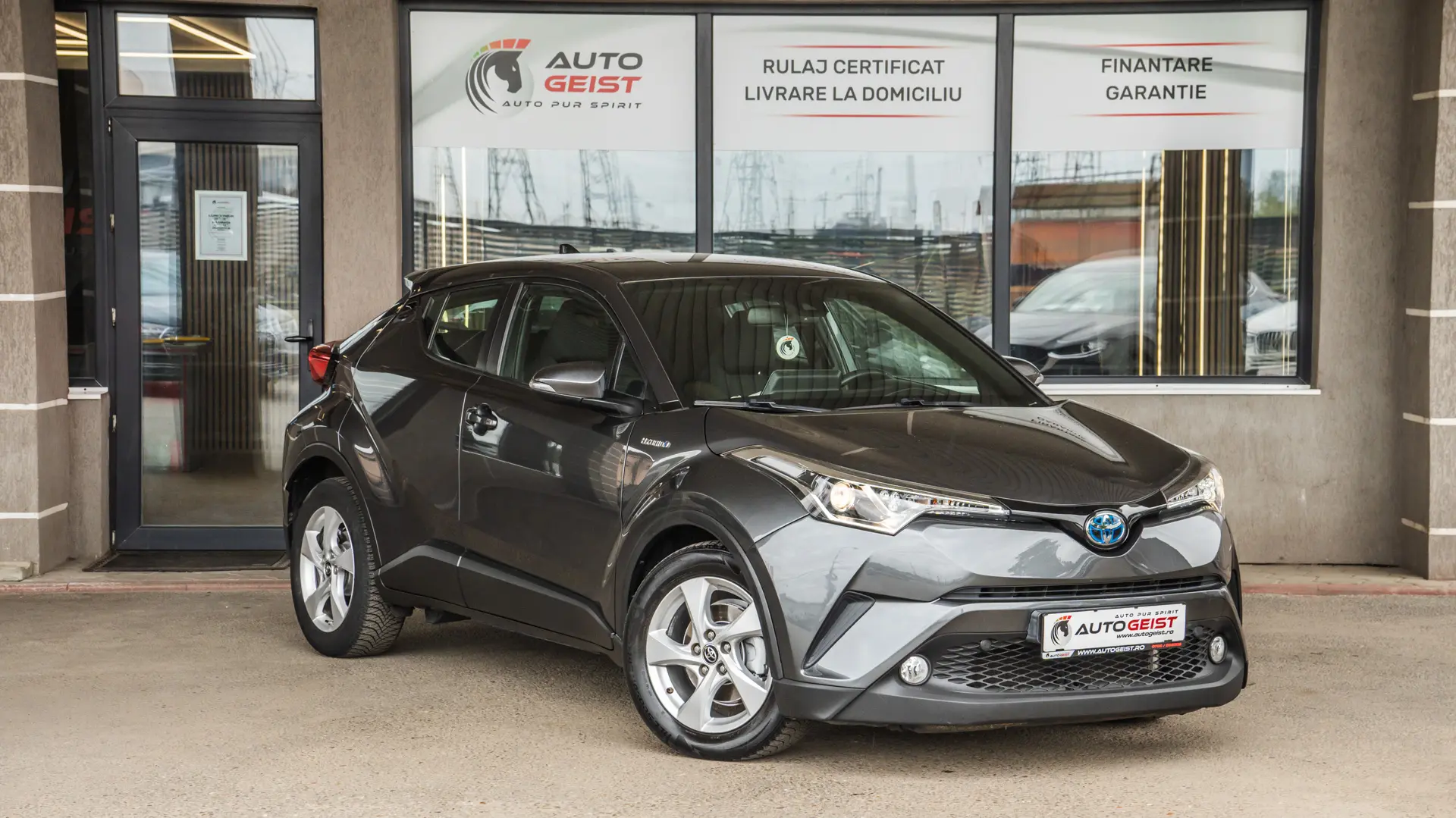 TOYOTA C-HR 1.8 HYBRID 2WD