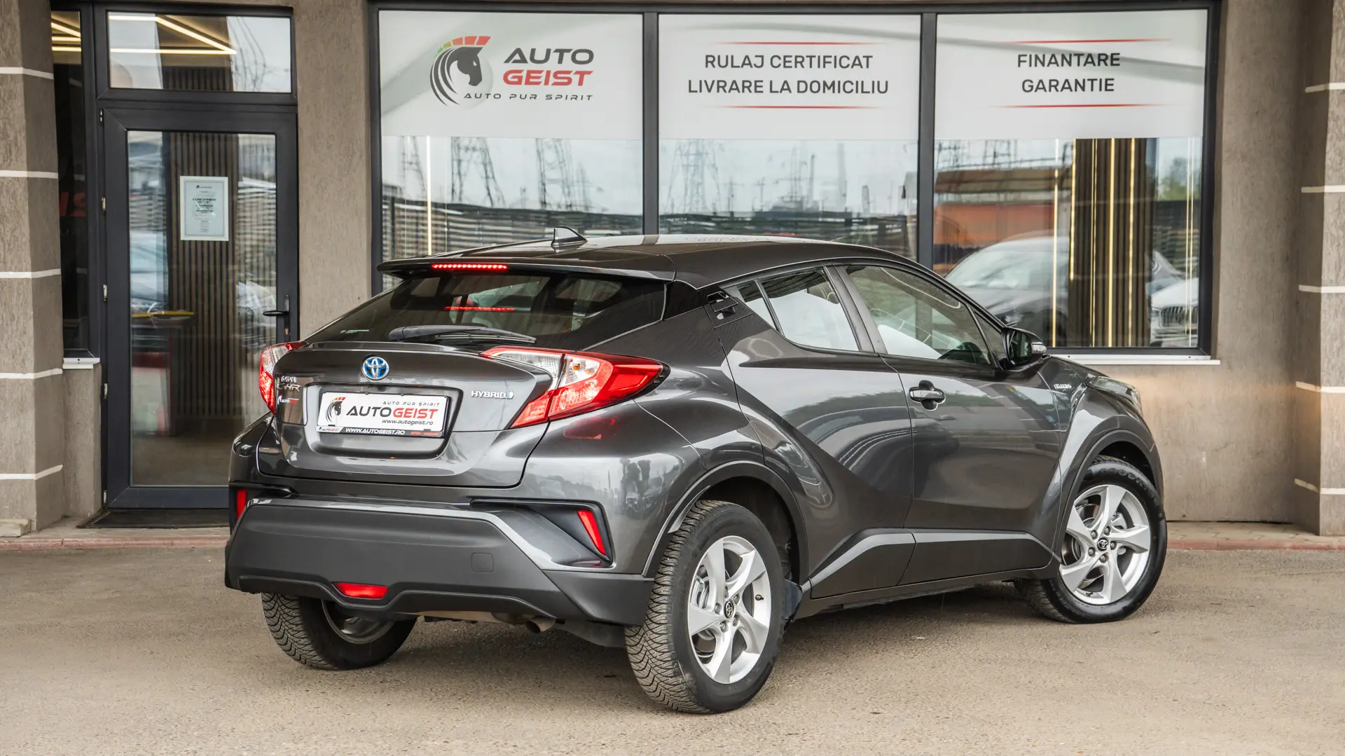 TOYOTA C-HR 1.8 HYBRID 2WD