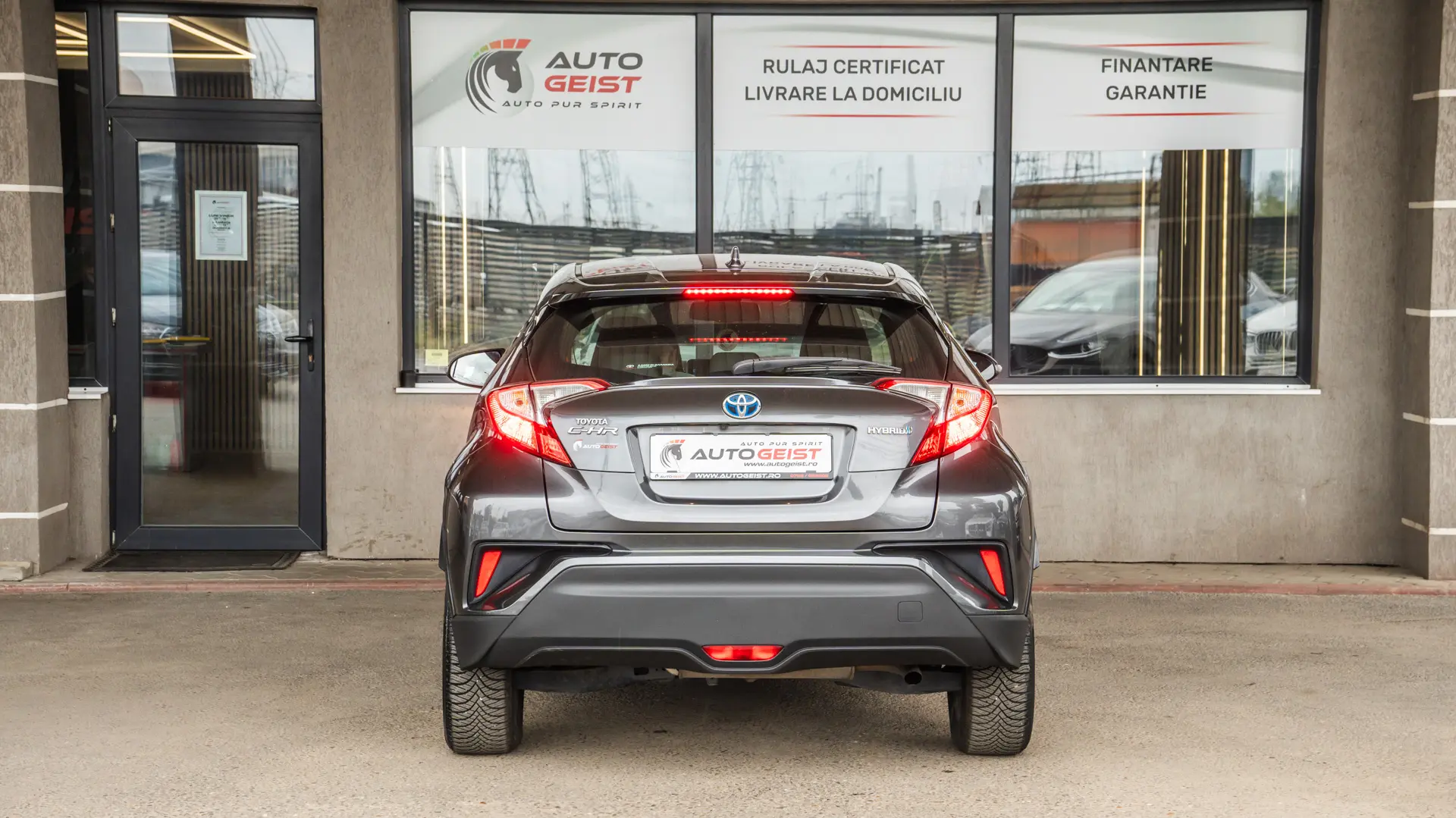 TOYOTA C-HR 1.8 HYBRID 2WD