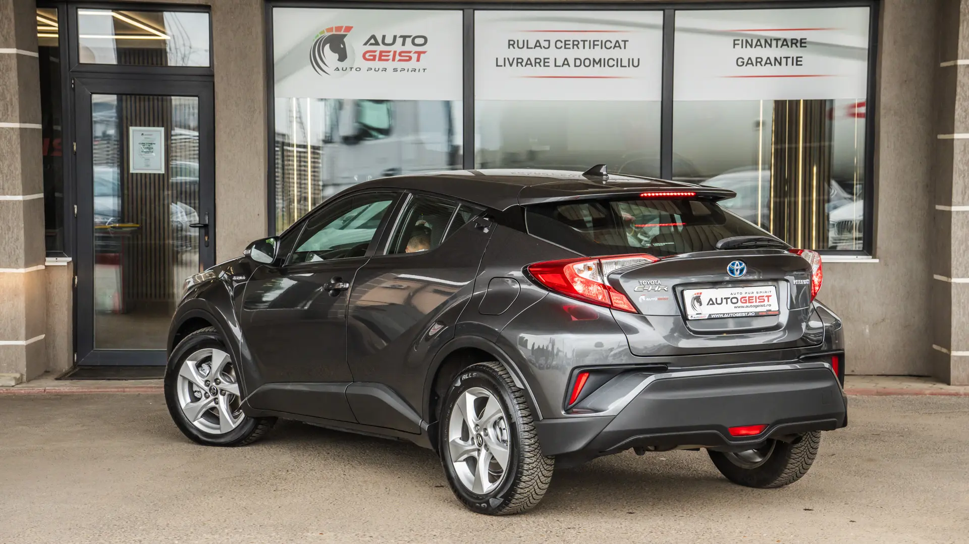 TOYOTA C-HR 1.8 HYBRID 2WD