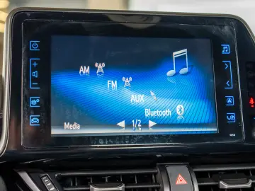 TOYOTA C-HR 1.8 HYBRID 2WD