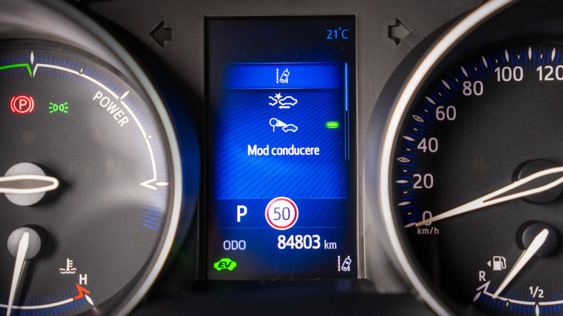 TOYOTA C-HR 1.8 HYBRID 2WD