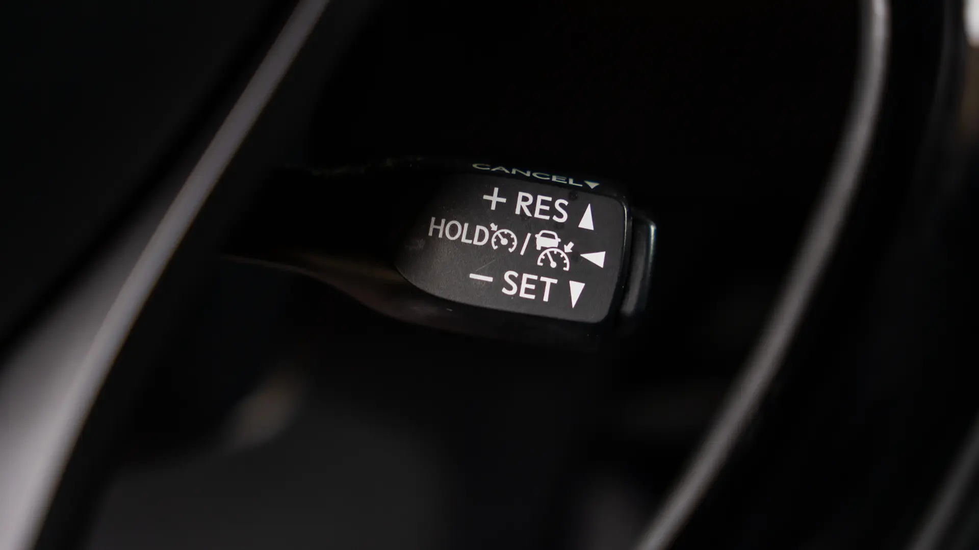 TOYOTA C-HR 1.8 HYBRID 2WD