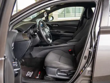 TOYOTA C-HR 1.8 HYBRID 2WD