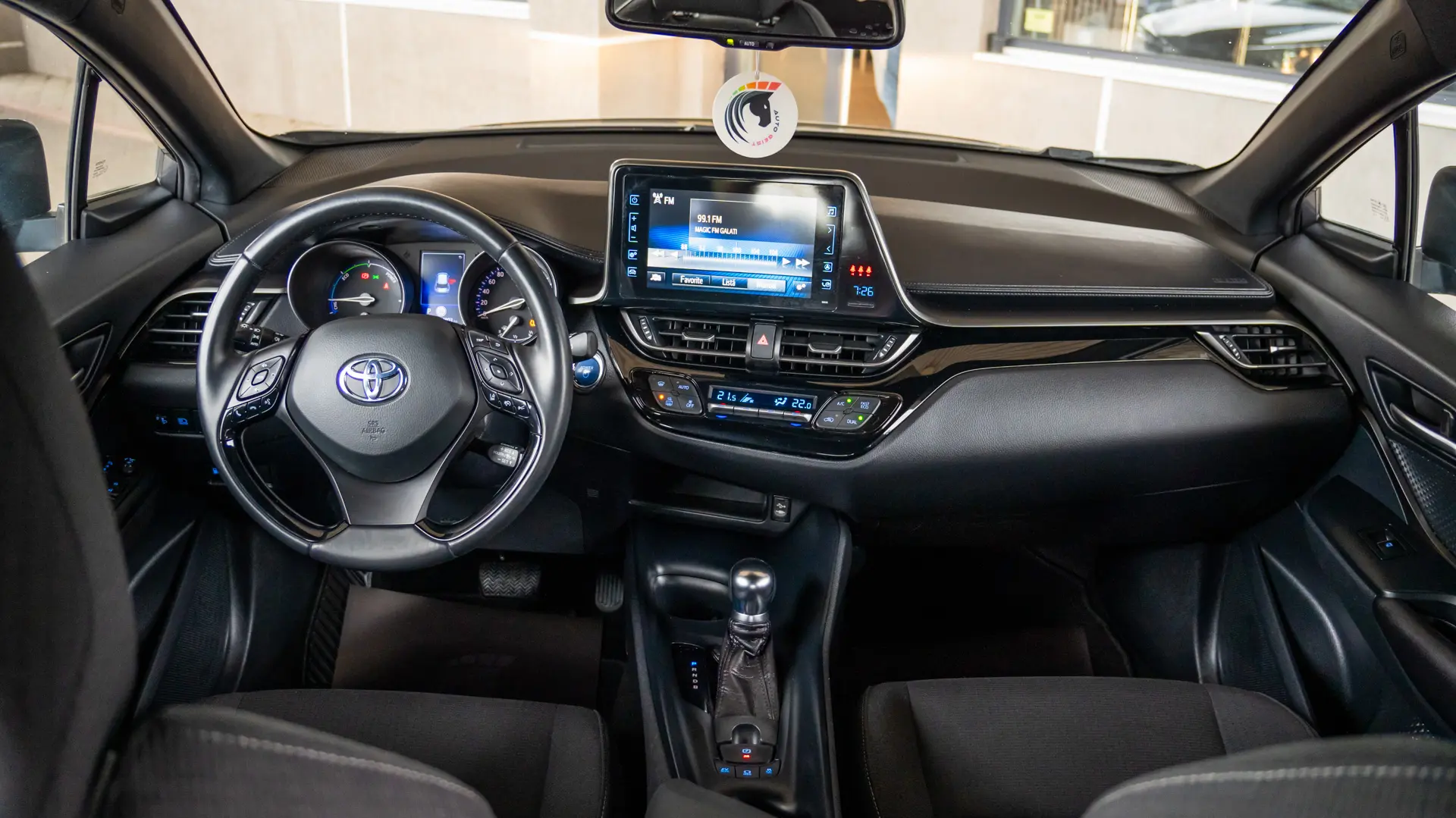 TOYOTA C-HR 1.8 HYBRID 2WD