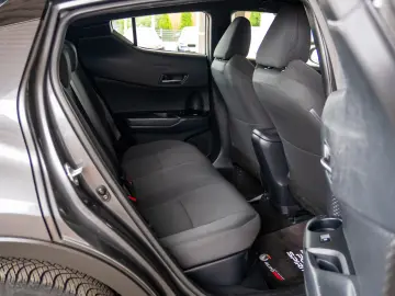 TOYOTA C-HR 1.8 HYBRID 2WD