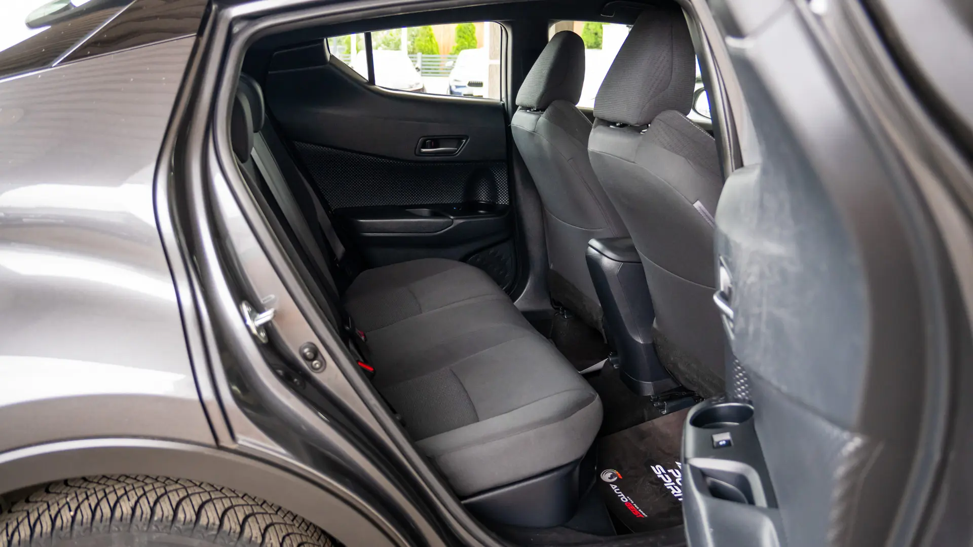 TOYOTA C-HR 1.8 HYBRID 2WD