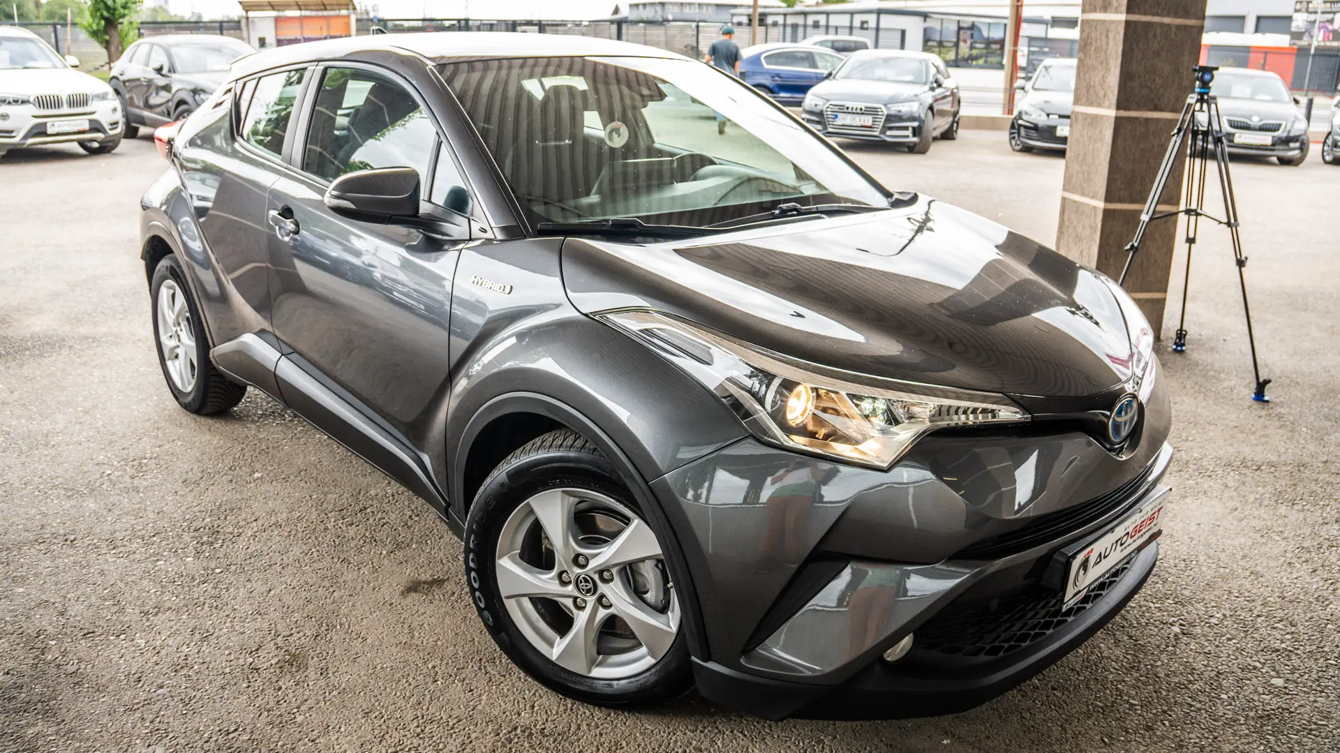 TOYOTA C-HR 1.8 HYBRID 2WD