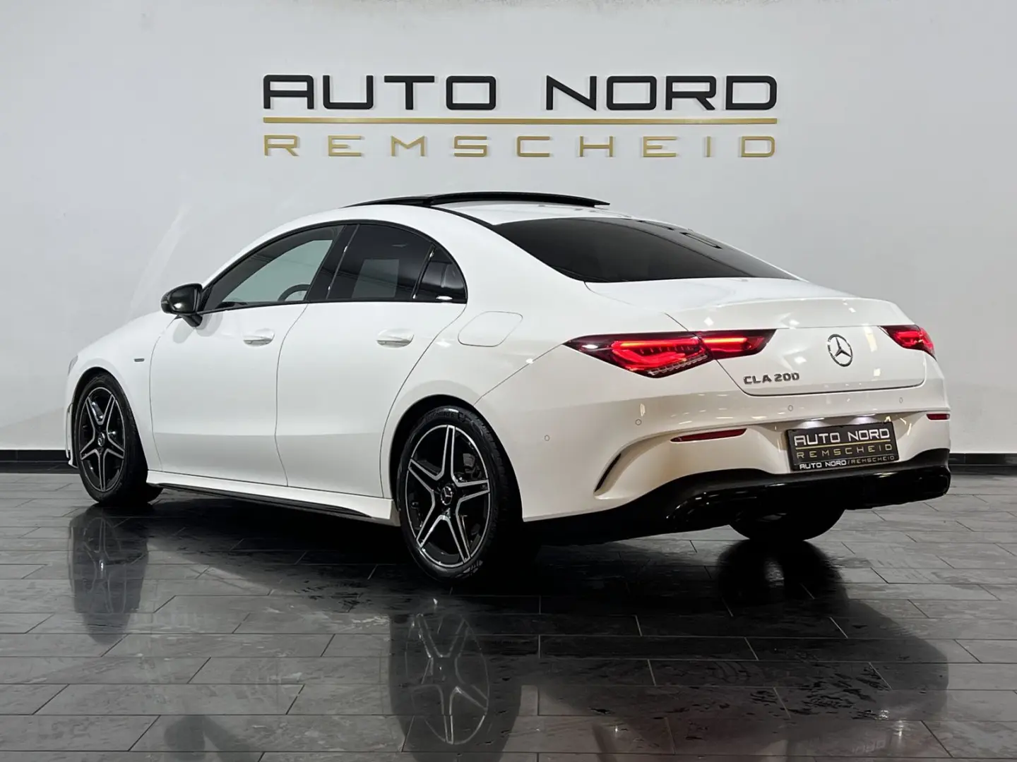 CLA 200 Coupé*AMG*Pano*Ambiente*Kamera*Media*