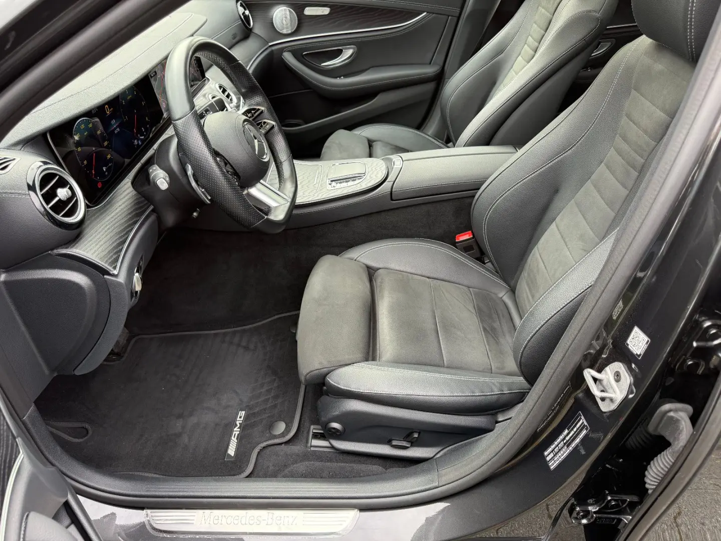 E 220 d Lim. AMG Line PANORAMA/BURMESTER/LM20/9G