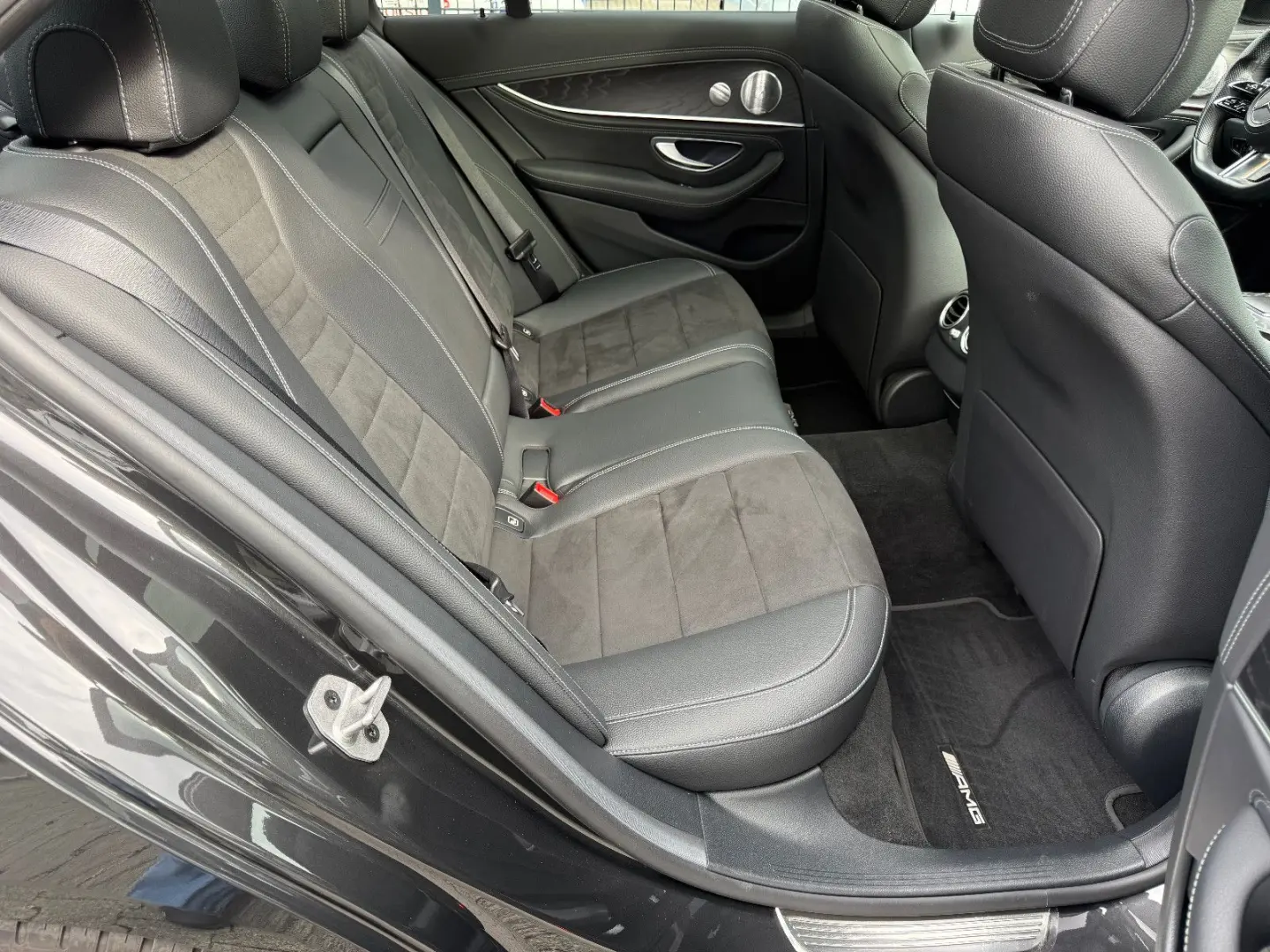 E 220 d Lim. AMG Line PANORAMA/BURMESTER/LM20/9G
