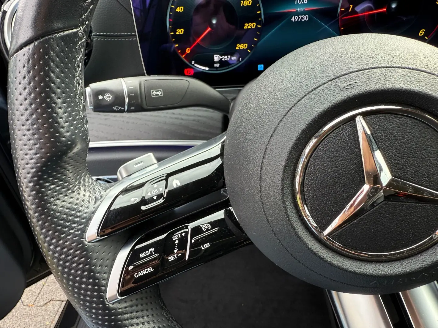 E 220 d Lim. AMG Line PANORAMA/BURMESTER/LM20/9G