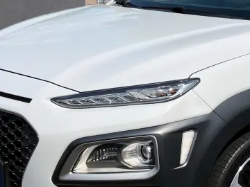 KONA STYLE Navi KlimaA LED LM SHZ PDC SpurH AUT