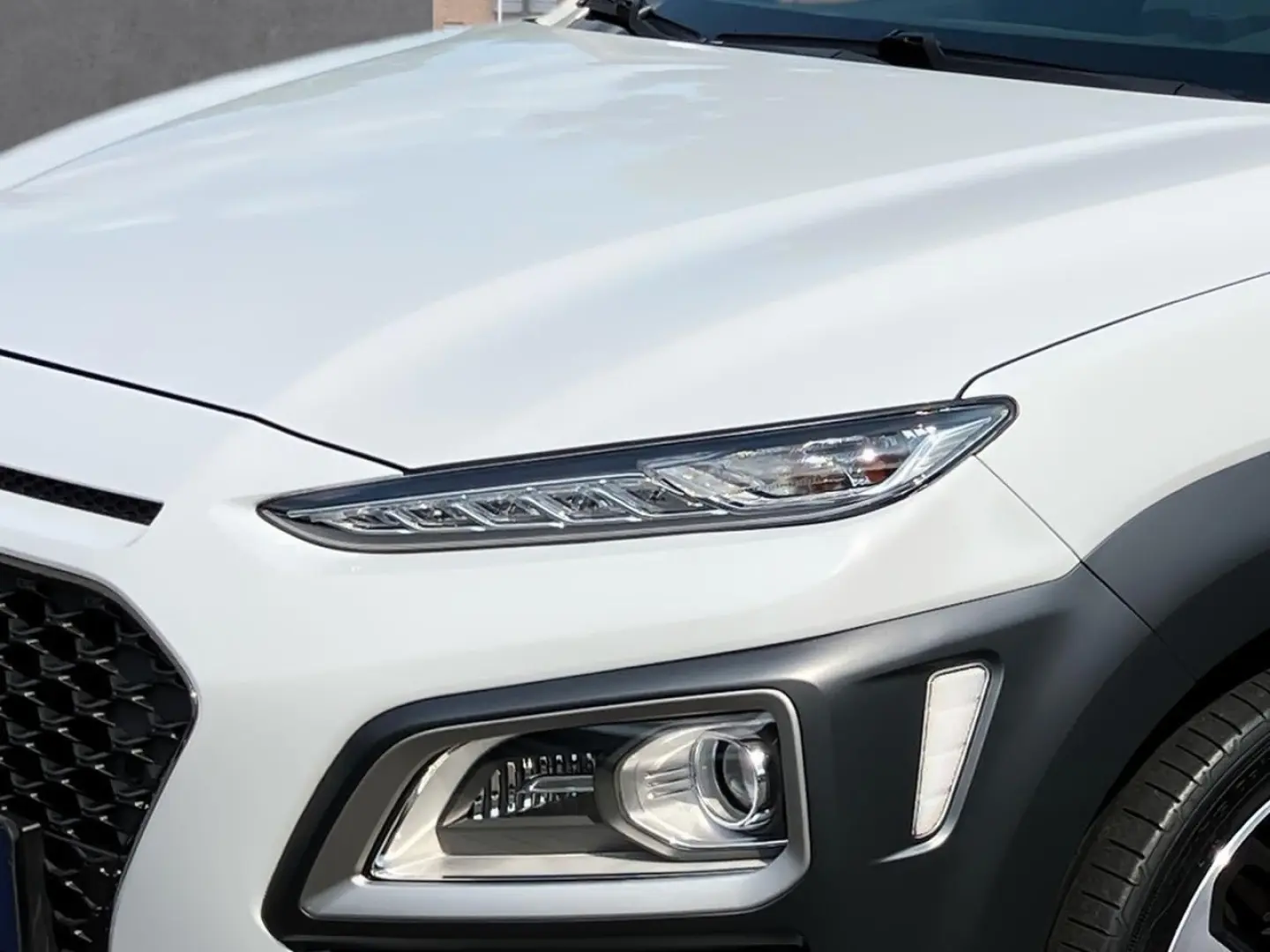 KONA STYLE Navi KlimaA LED LM SHZ PDC SpurH AUT