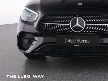 E 300 e 4M AMG+Pano+AHK+Sound+Dist+360+LED+Night