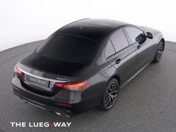 E 300 e 4M AMG+Pano+AHK+Sound+Dist+360+LED+Night