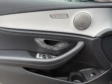 E 220 d 4M AMG ,LED,WIDE,KAMERA,AMBIENTE,DISTR.