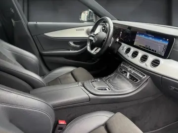 E 220 d 4M AMG ,LED,WIDE,KAMERA,AMBIENTE,DISTR.