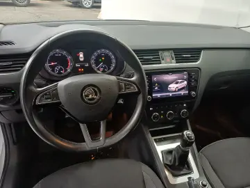 Škoda Octavia SMART 1.0 TSI