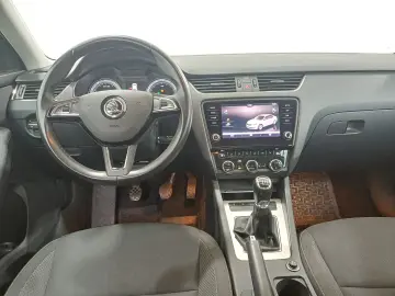Škoda Octavia SMART 1.0 TSI
