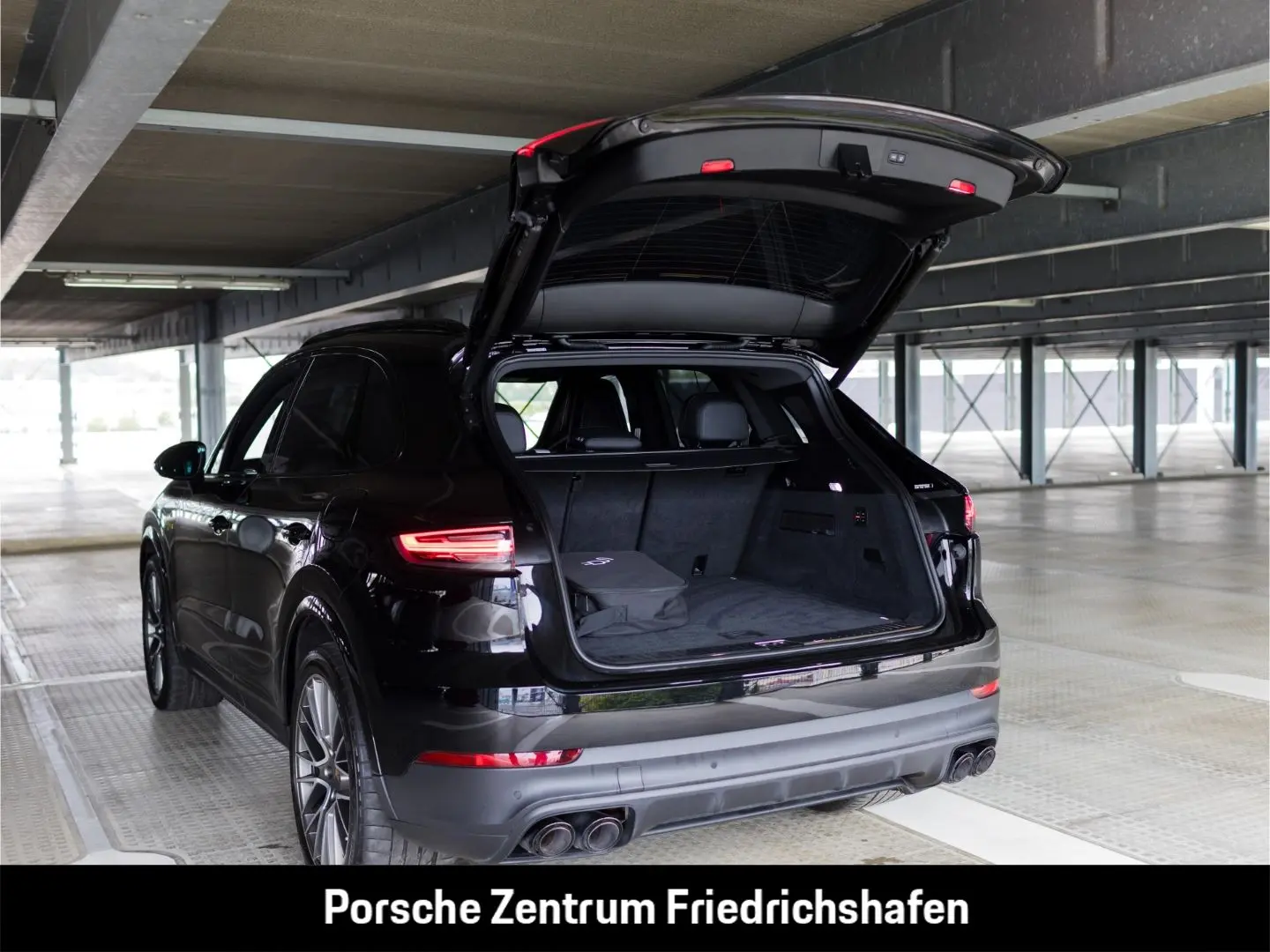Cayenne E-Hybrid Platinum Edition Panoramadach B