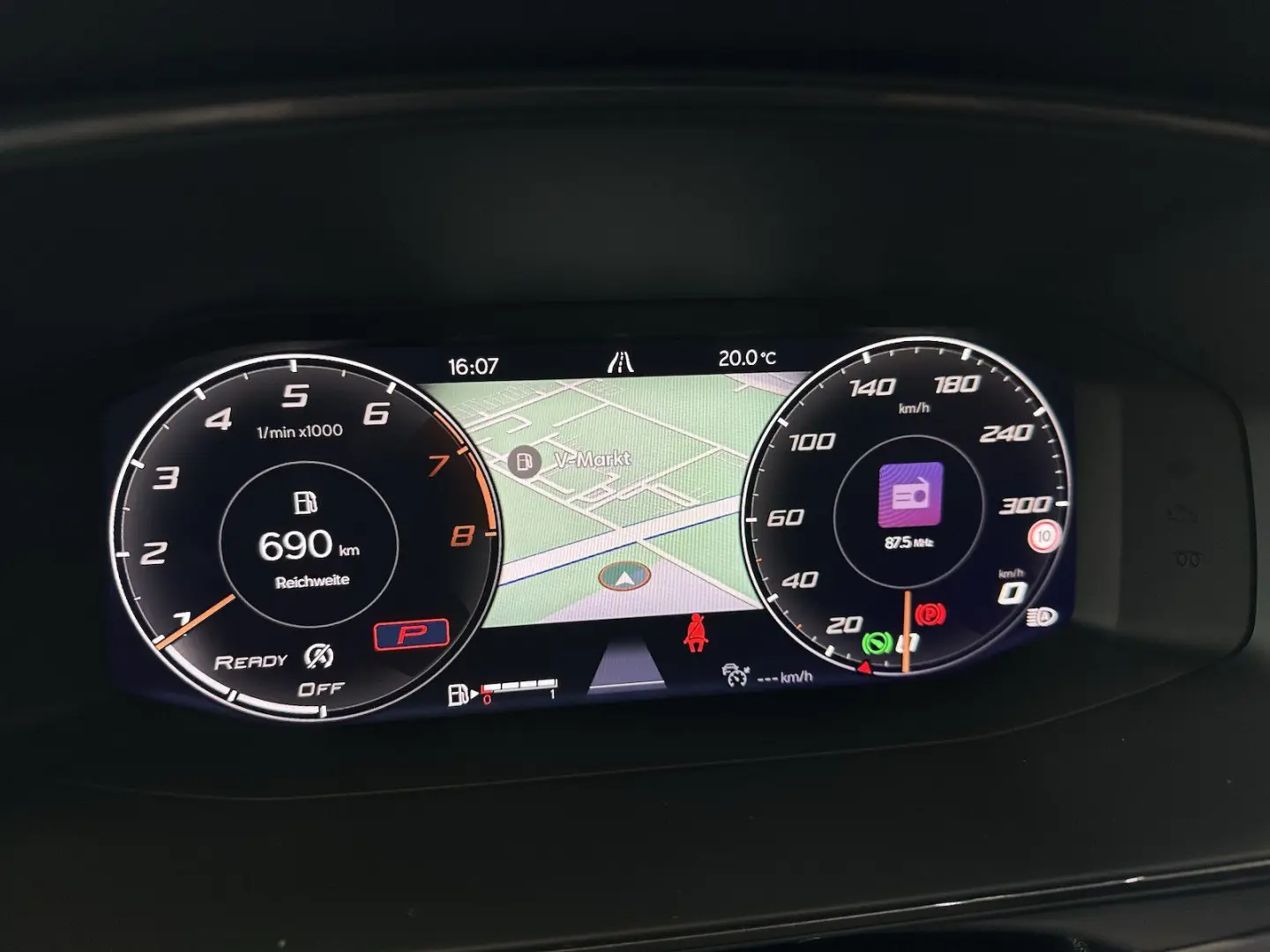 Formentor 1,5TSI DSG NAVI DCC 19´´ Assist L
