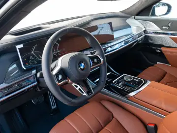 BMW 740 d xDrive M Sport Pro PANO*HUD