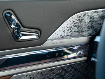 BMW 740 d xDrive M Sport Pro PANO*HUD