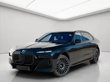 BMW 740 d xDrive M Sport Pro PANO HUD