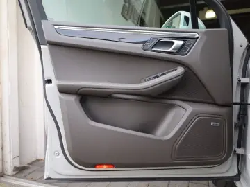 Macan 2.0 AWD/360*/PANO/APPLE/BOSÉ/SBL/LHZ/R20