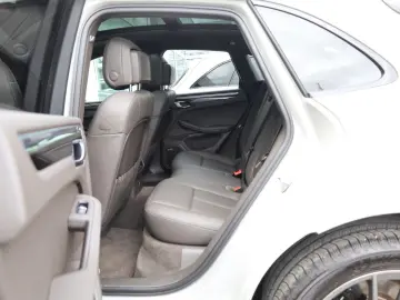 Macan 2.0 AWD/360*/PANO/APPLE/BOSÉ/SBL/LHZ/R20