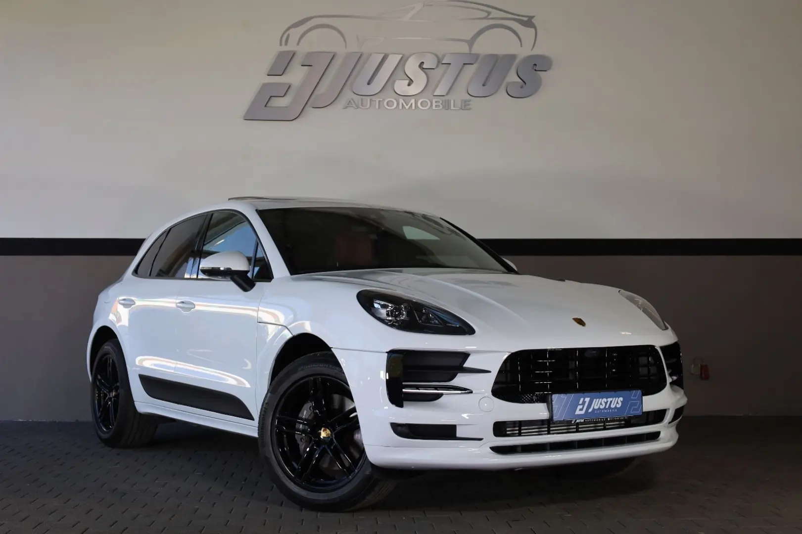 Macan 2.0 AWD/PANO/TTW/SHZ/LHZ/SBL/BOSÉ/SPUR/R19