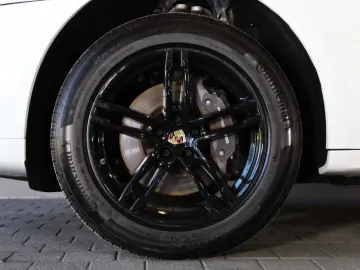 Macan 2.0 AWD/PANO/TTW/SHZ/LHZ/SBL/BOSÉ/SPUR/R19