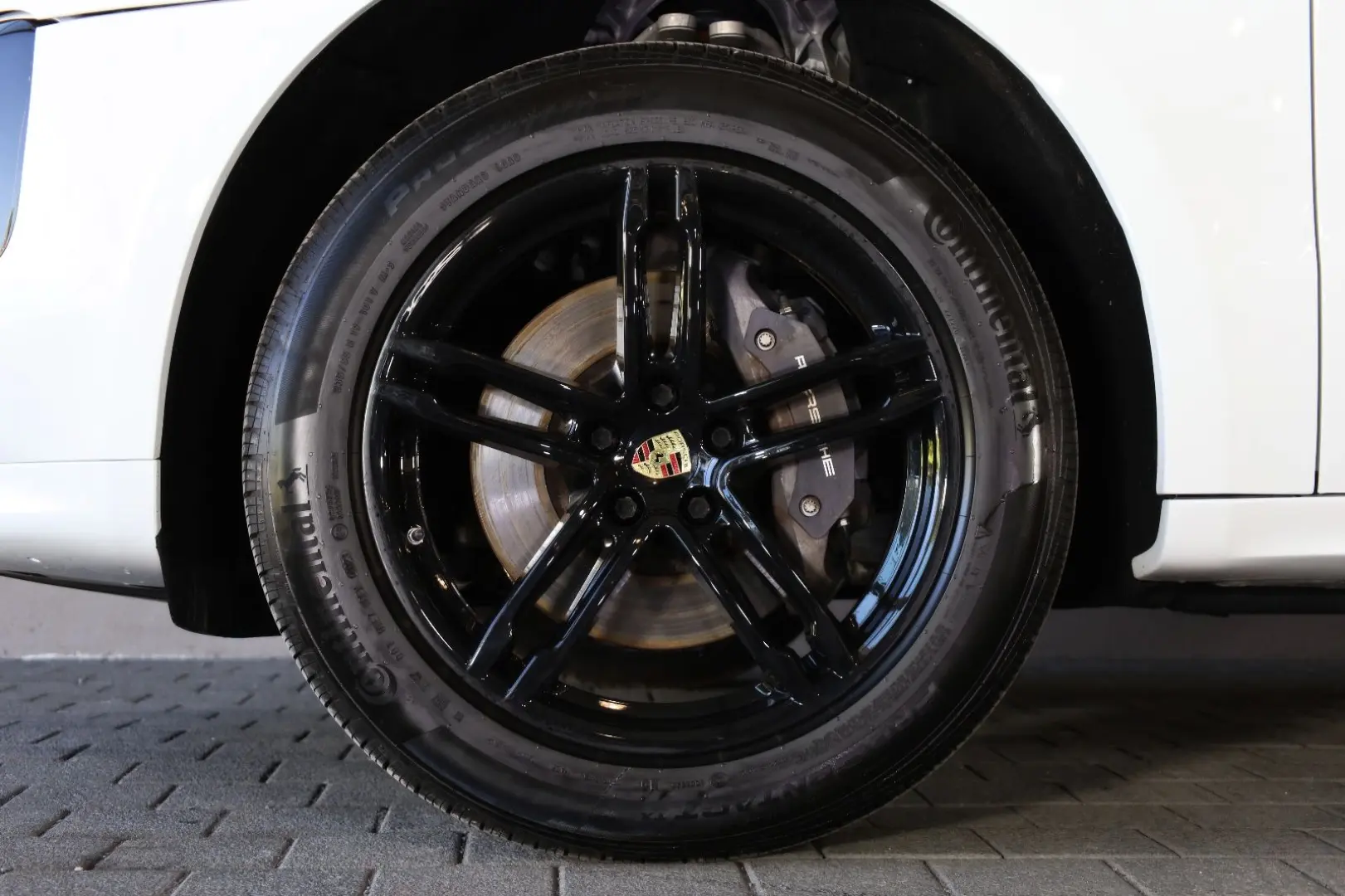 Macan 2.0 AWD/PANO/TTW/SHZ/LHZ/SBL/BOSÉ/SPUR/R19
