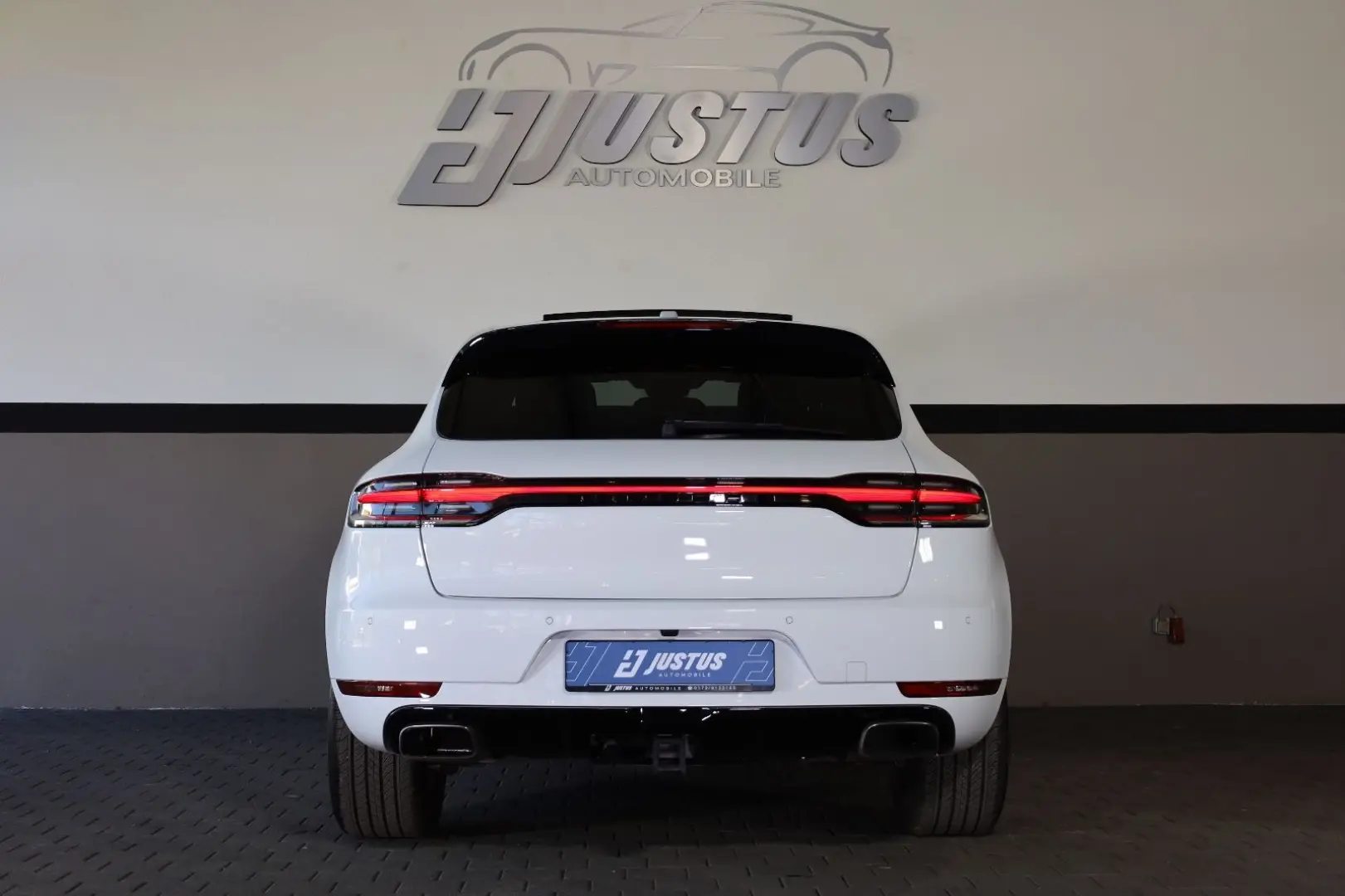 Macan 2.0 AWD/PANO/TTW/SHZ/LHZ/SBL/BOSÉ/SPUR/R19