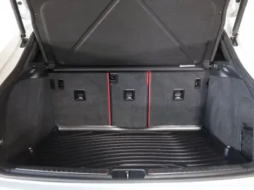Macan 2.0 AWD/PANO/TTW/SHZ/LHZ/SBL/BOSÉ/SPUR/R19