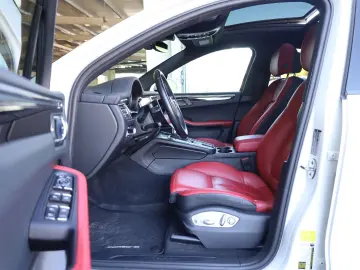 Macan 2.0 AWD/PANO/TTW/SHZ/LHZ/SBL/BOSÉ/SPUR/R19