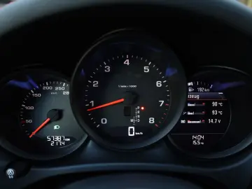 Macan 2.0 AWD/PANO/TTW/SHZ/LHZ/SBL/BOSÉ/SPUR/R19